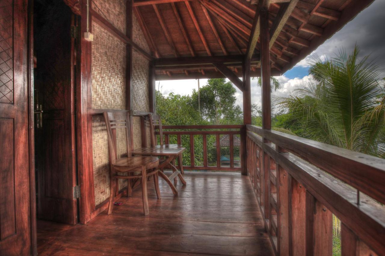 Bello Bungalow Batukliang Exteriör bild